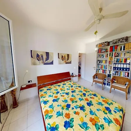 Bilocale Modern Vicino Osp Sacco Apartment